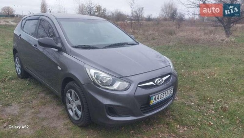 Hyundai Accent 2013