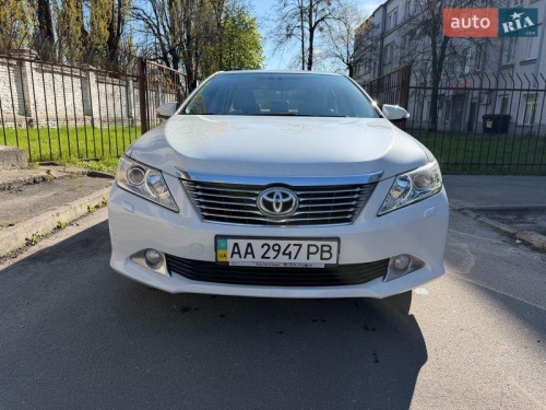 Toyota Camry 2011