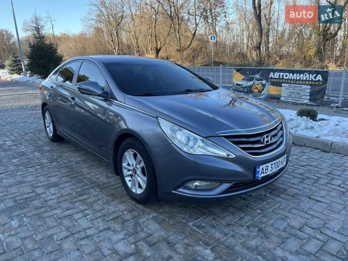 Hyundai Sonata 2010