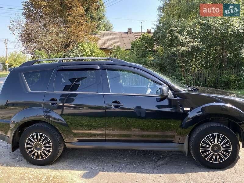 Mitsubishi Outlander 2012