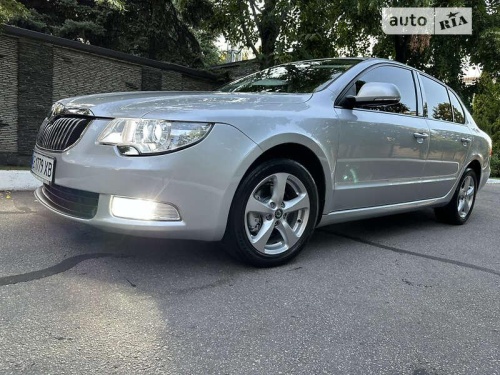 Skoda Superb 2012