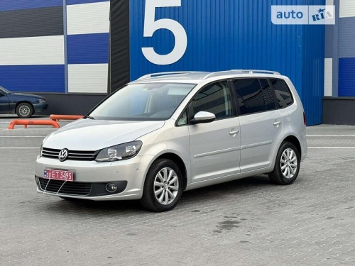 Volkswagen Touran 2012