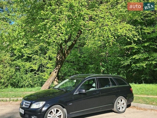 Mercedes-Benz C-Class 2010