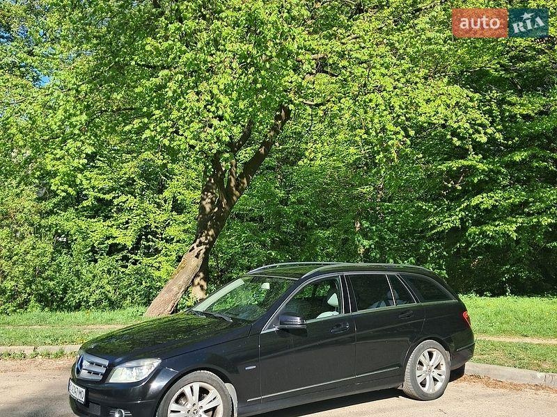 Mercedes-Benz C-Class 2010