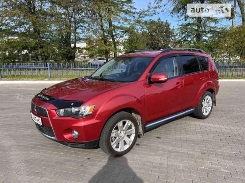 Mitsubishi Outlander 2011