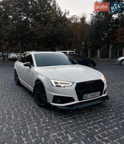 Audi A4 2019