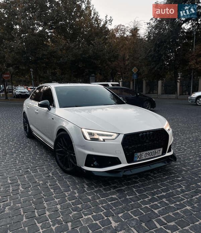Audi A4 2019