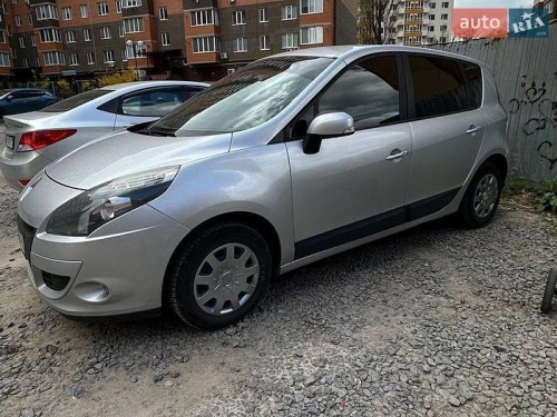Renault Scenic 2011