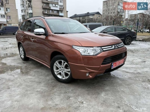 Mitsubishi Outlander 2013