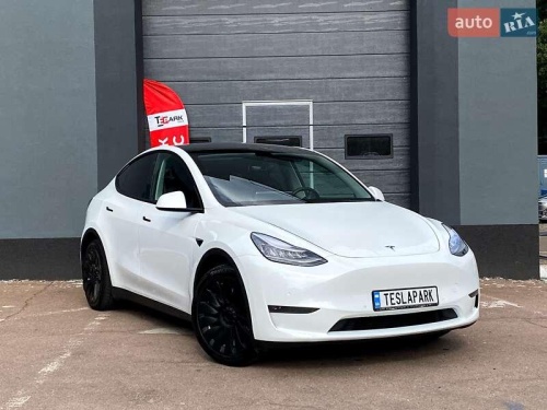 Tesla Model Y 2021