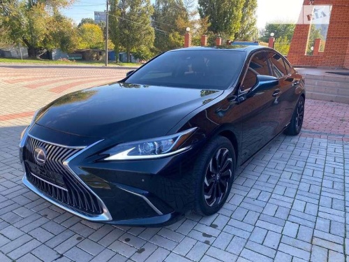 Lexus ES 2019