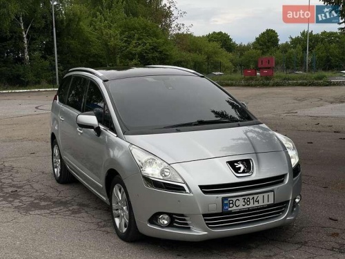 Peugeot 5008 2010