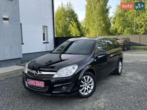 Opel Astra 2010