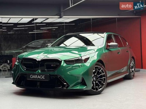 BMW M5 2025