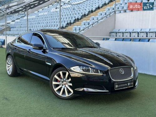 Jaguar XF 2013