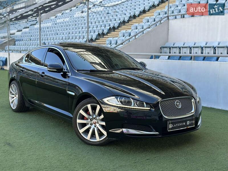 Jaguar XF 2013