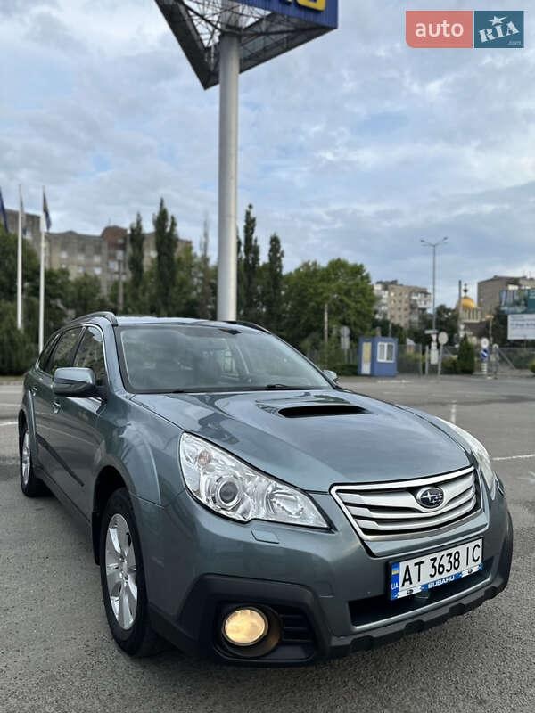 Subaru Outback 2010