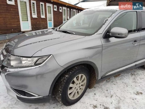 Mitsubishi Outlander 2017