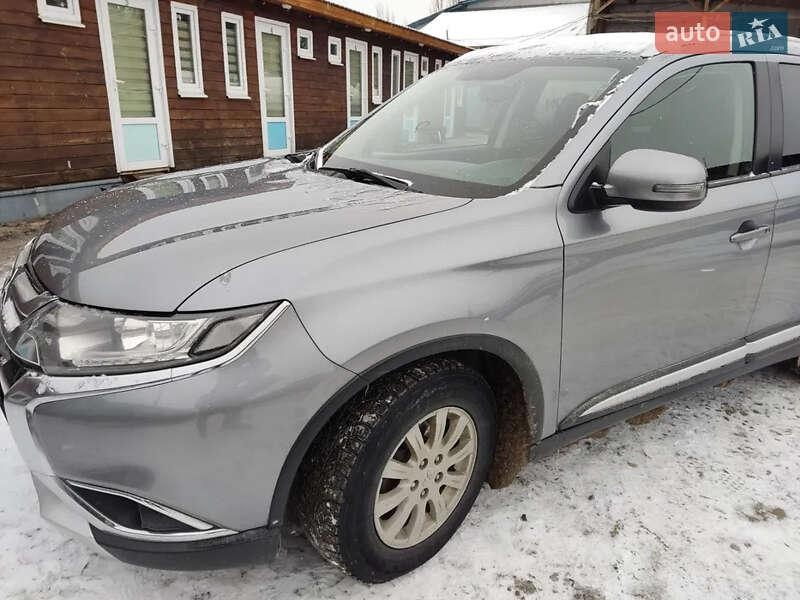 Mitsubishi Outlander 2017