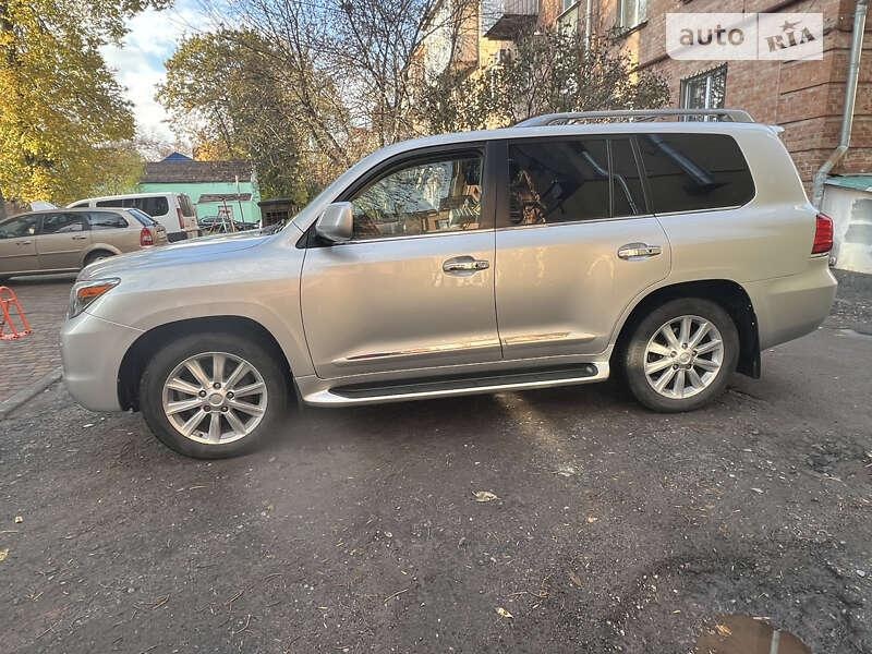 Lexus LX 2008