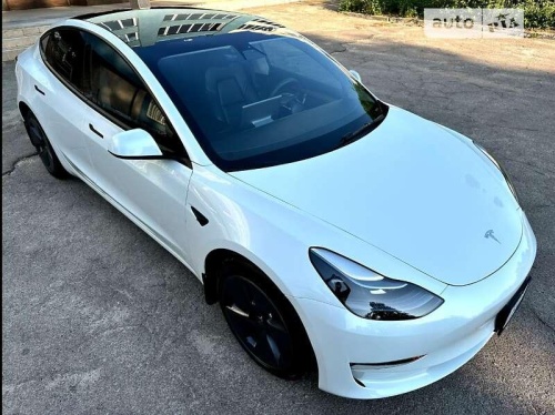 Tesla Model 3 2023