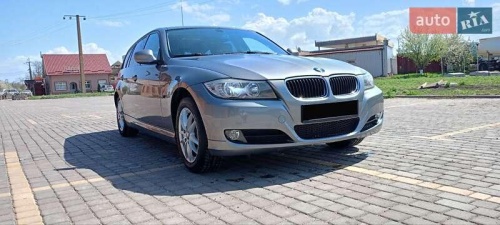 BMW 3 Series 2009