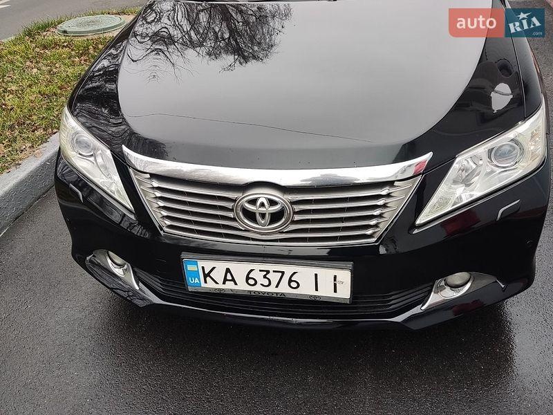 Toyota Camry 2011