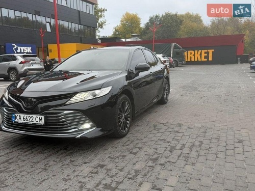 Toyota Camry 2017