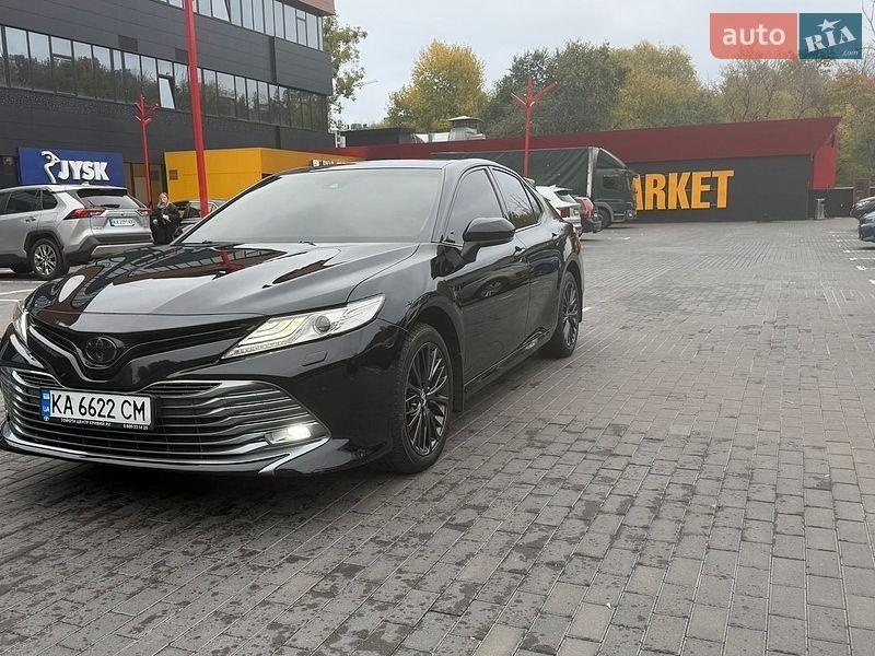 Toyota Camry 2017