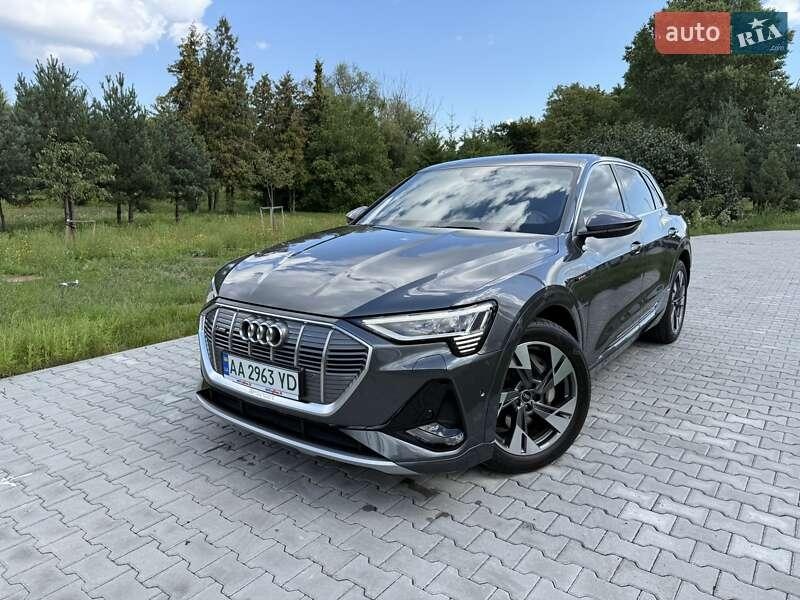 Audi e-tron 2021