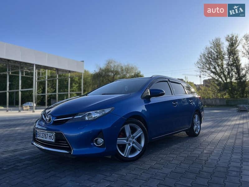 Toyota Auris 2014