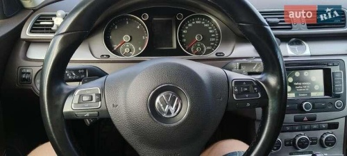 Volkswagen Passat 2012