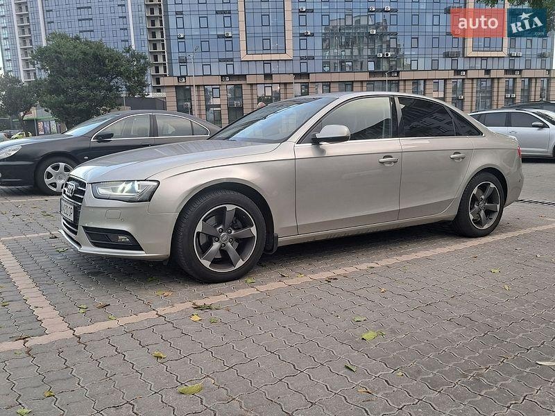 Audi A4 2014