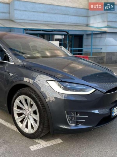 Tesla Model X 2017