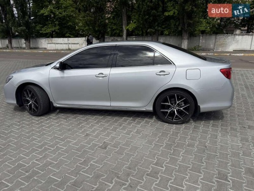 Toyota Camry 2011