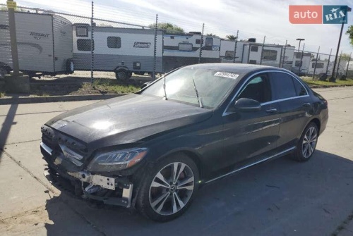 Mercedes-Benz C-Class 2021