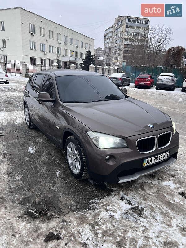 BMW X1 2011