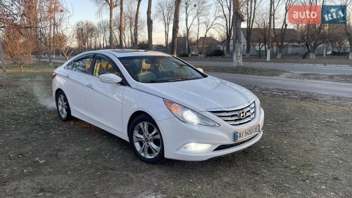 Hyundai Sonata 2010