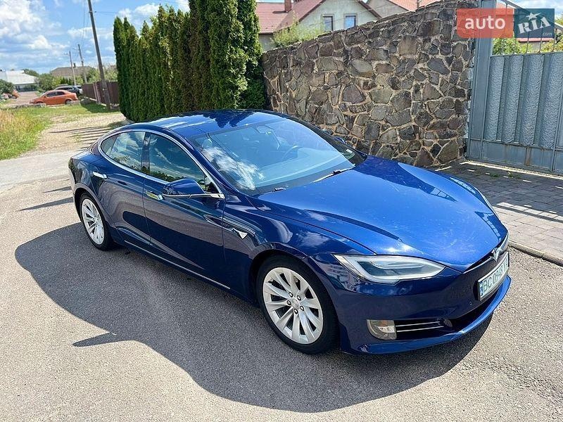 Tesla Model S 2017