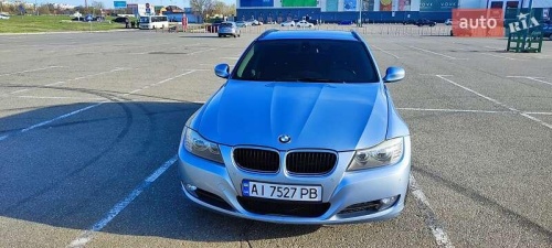 BMW 3 Series 2011