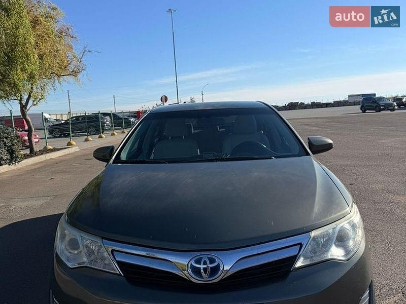 Toyota Camry 2012