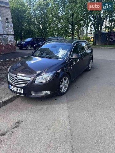 Opel Insignia 2011