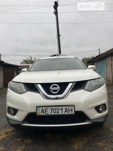 Nissan X-Trail 2015