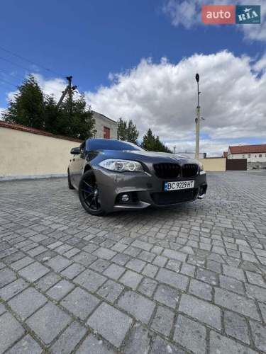 BMW 5 Series 2012