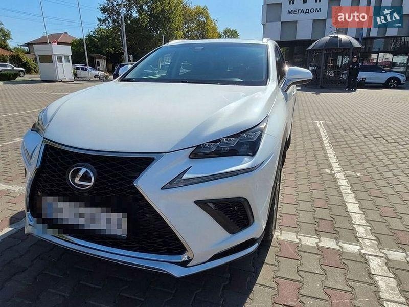 Lexus NX 2015
