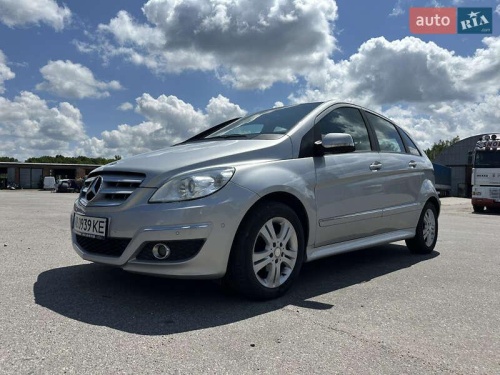 Mercedes-Benz B-Class 2011