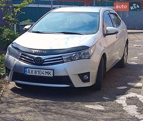 Toyota Corolla 2015