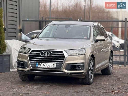 Audi Q7 2016