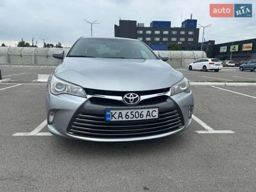 Toyota Camry 2016