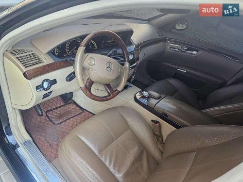 Mercedes-Benz S-Class 2010